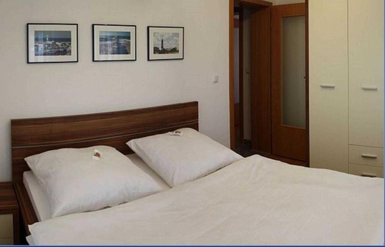 Rn_Ferienwohnungsvermietung _ Obje รอสต็อค ภายนอก รูปภาพ